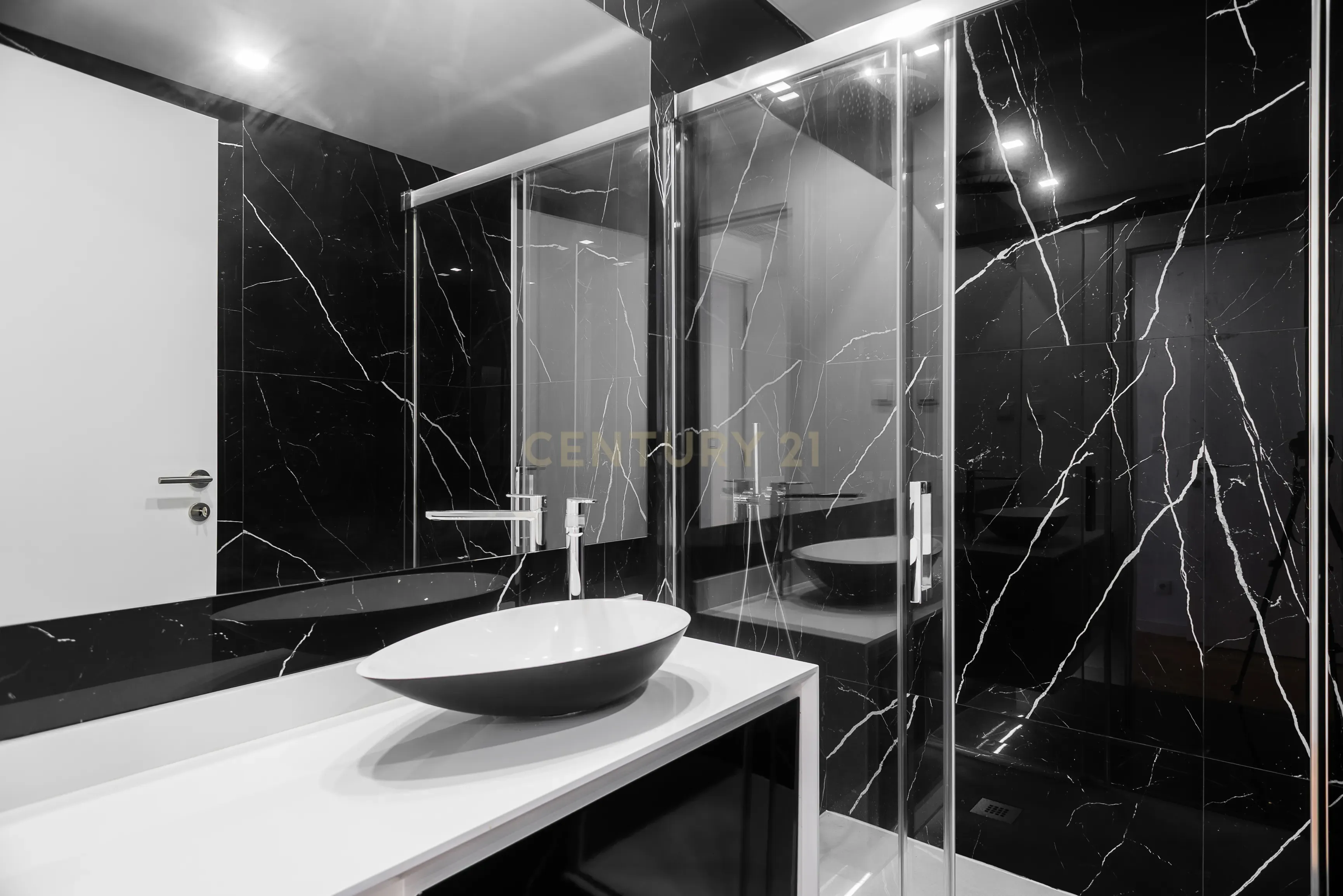 Apartamento T3 a estrear - Centro de Lisboa - Image 18